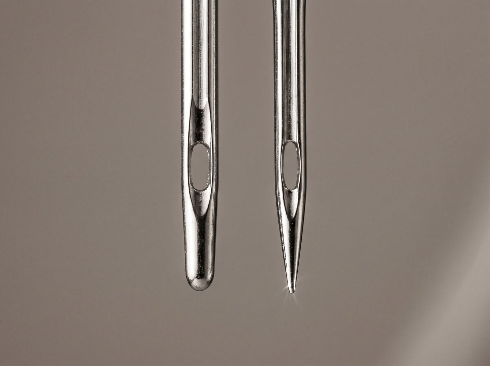 Ballpoint and sharp needle tips compared